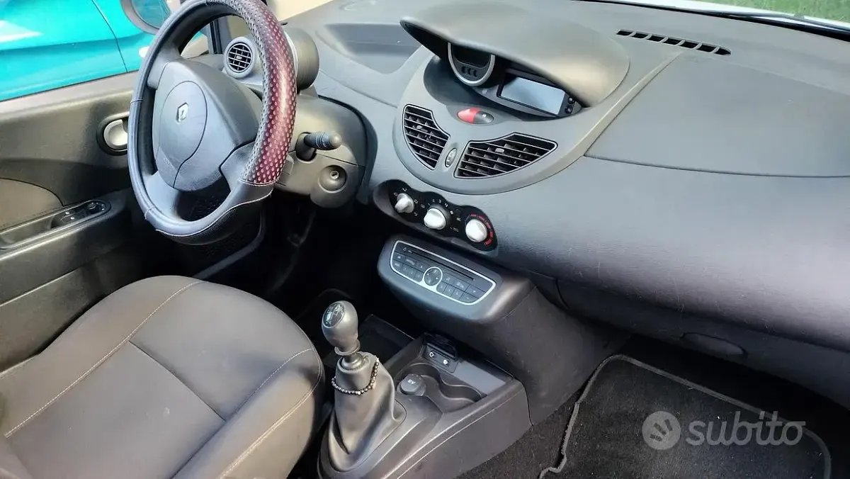 Usata Renault Twingo 58 CV (42 kW) 2009 Utilitaria