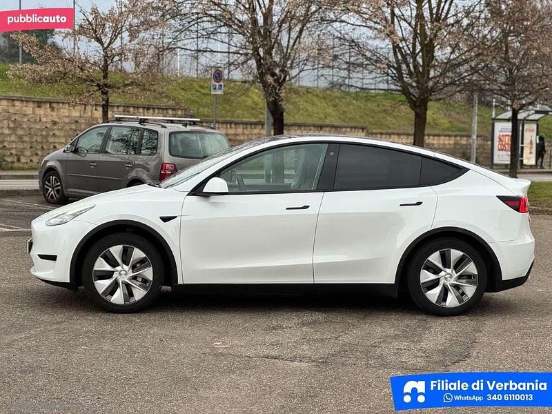 Usata Tesla Model Y RWD 152 kW (208 CV) 2024 Bianco SUV