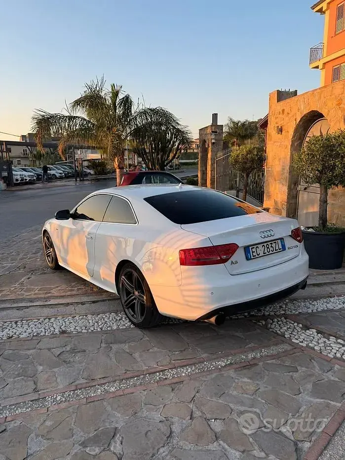 Usata Audi A5 143 CV (105 kW) 2010 Bianco Coupé
