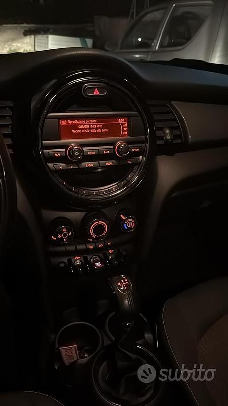 Usata Mini Cooper 116 CV (85 kW) 2017 Grigio Utilitaria