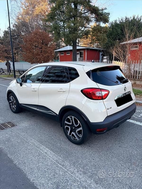 Usata Renault Captur 90 CV (66 kW) 2014 Bianco SUV