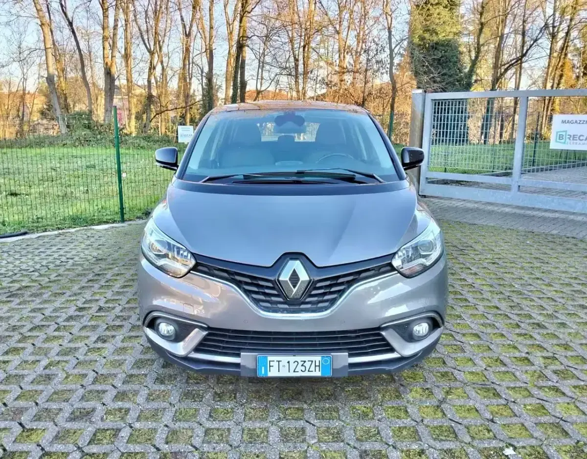 Usata Renault Scénic Initiale Paris 119 CV (87 kW) 2019 Grigio Monovolume