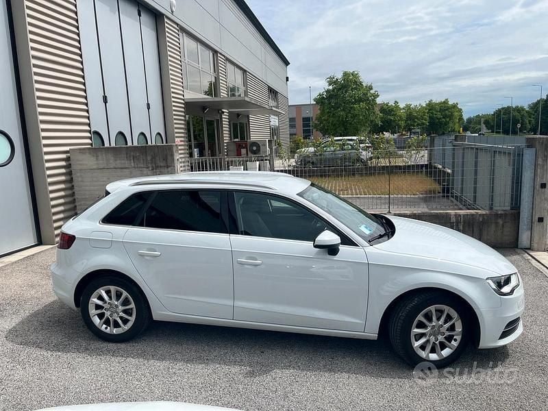 Usata Audi A3 Attraction 150 CV (110 kW) 2015 Bianco Berlina