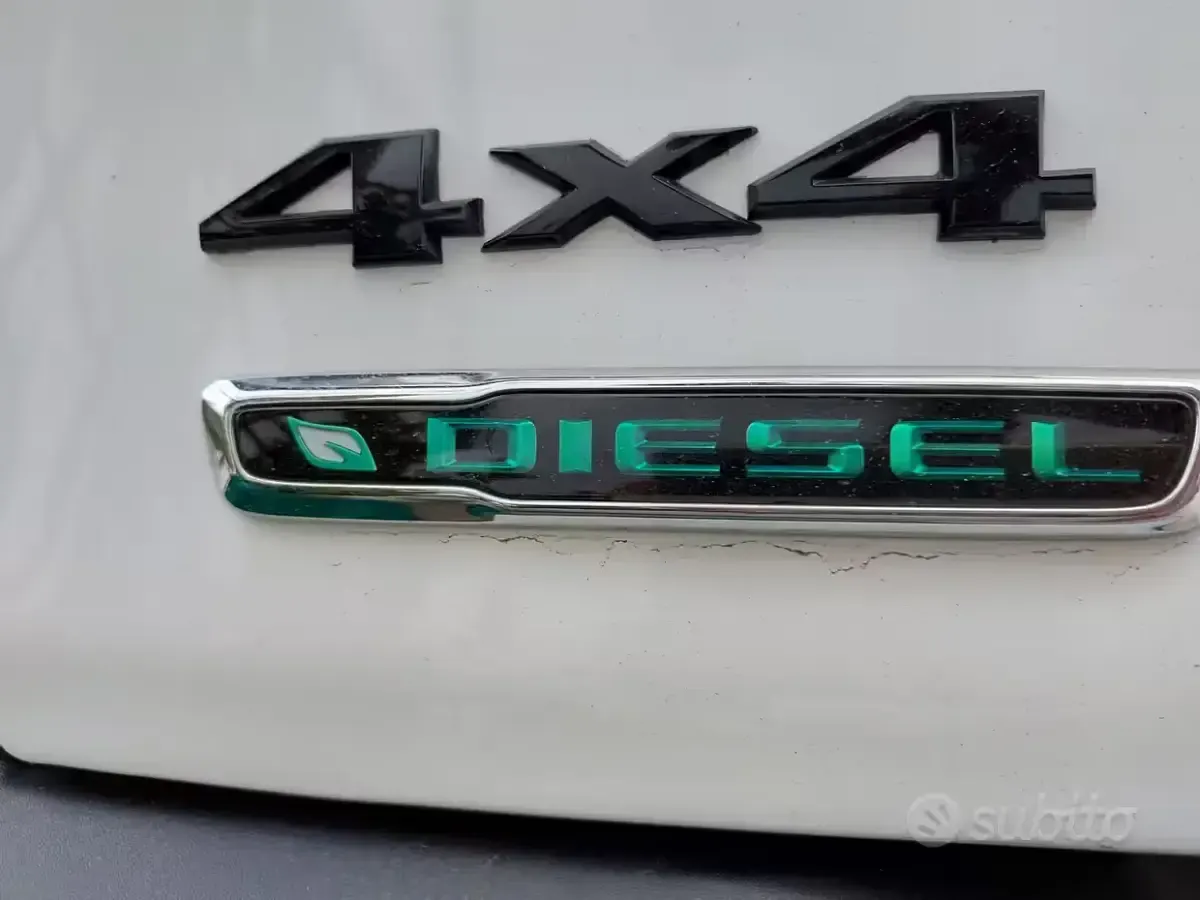 Usata Jeep Cherokee 185 CV (136 kW) 2016 Bianco SUV