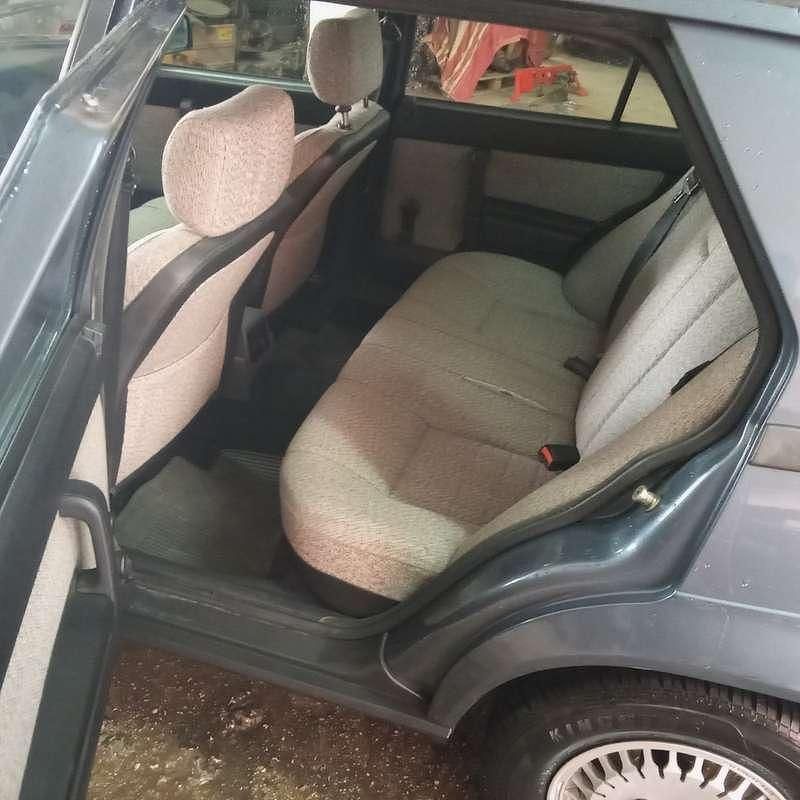 Usata Alfa Romeo 75 110 CV (80 kW) 1985 Blu/azzurro Berlina