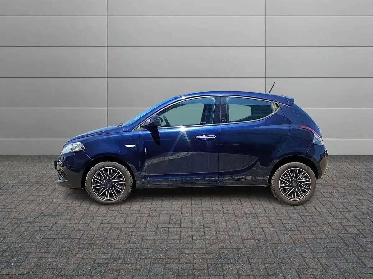 Usata Lancia Ypsilon Gold 69 CV (50 kW) 2020 Other Utilitaria