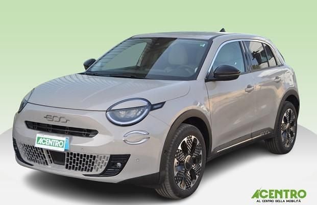 Usata Fiat 600 La Prima 110 CV (80 kW) 2025 Verde SUV