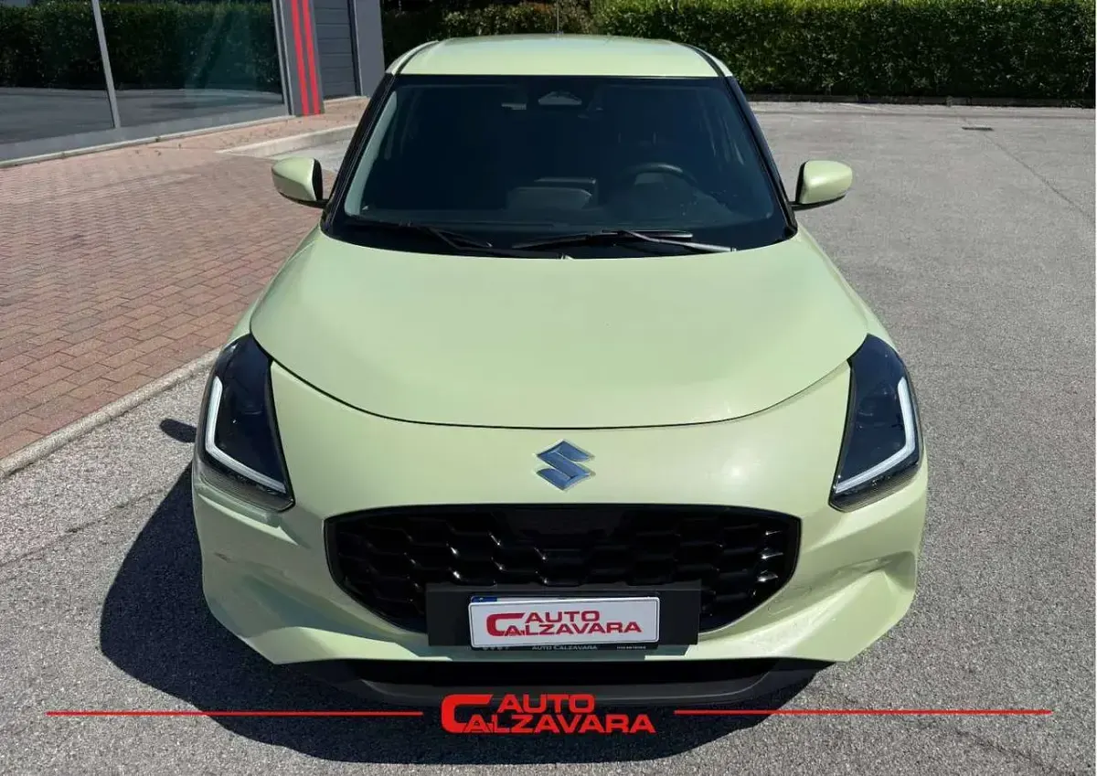 Usata Suzuki Swift 83 CV (61 kW) 2024 Verde hawaii Utilitaria
