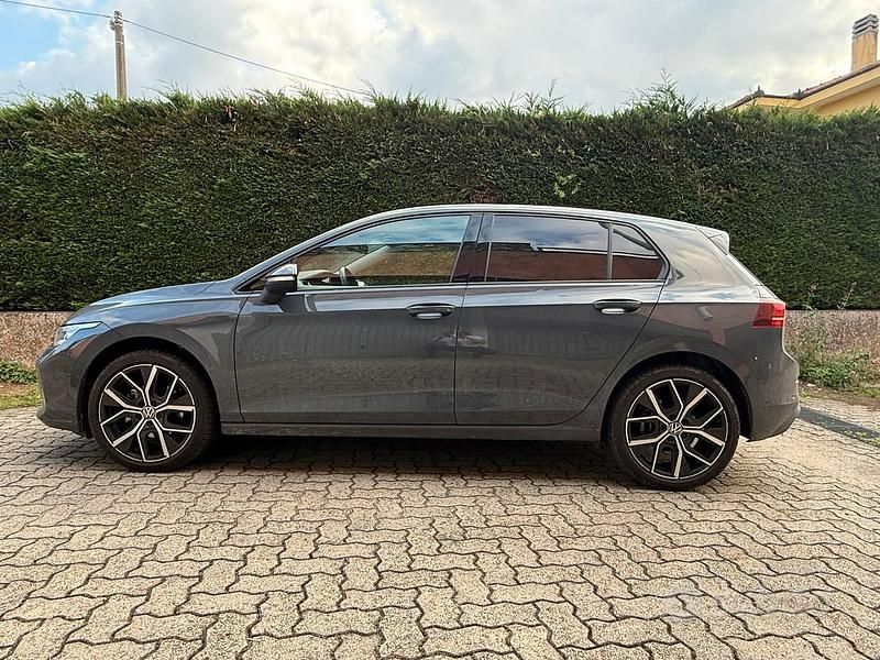 Usata VW Golf VIII Edition 2024 Grigio Berlina