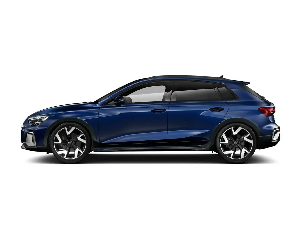 Nuova Audi A3 Comfort 150 CV (110 kW) 2026 Blu navarra metallizzato Berlina