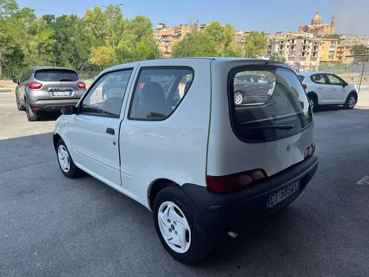 Usata Fiat 600 Active 54 CV (39 kW) 2005 Other Utilitaria