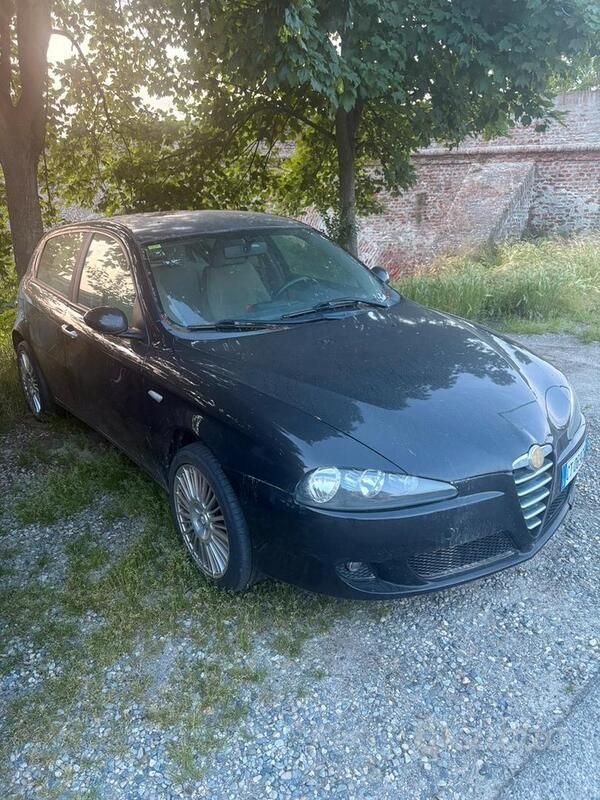 Usata Alfa Romeo 147 2002 Nero Utilitaria