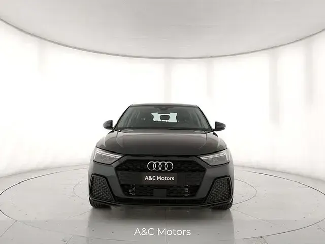 Usata Audi A1 Sportback Business 116 CV (85 kW) 2025 Grigio manhattan metallizzato Utilitaria