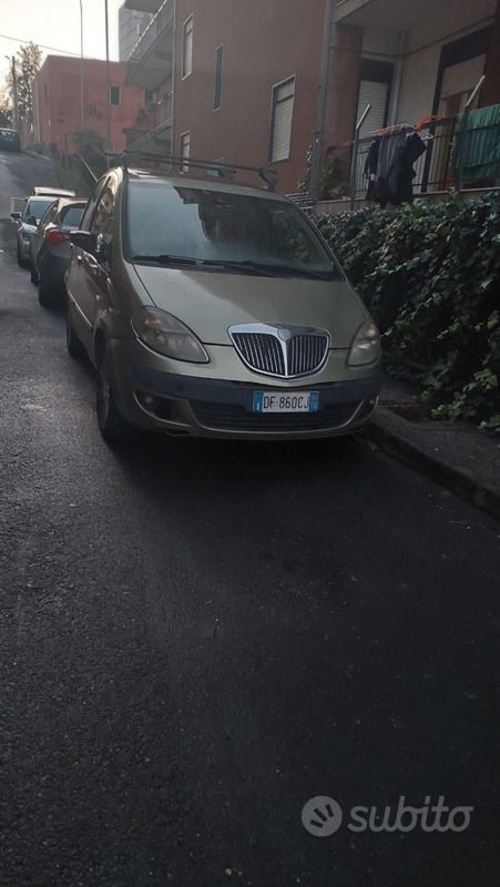 Usata Lancia Musa 90 CV (66 kW) 2006 Monovolume