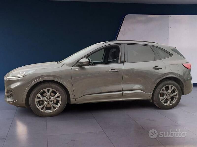 Occasion Ford Kuga ST-Line 120 ch (88 kW) 2023 Gris SUV