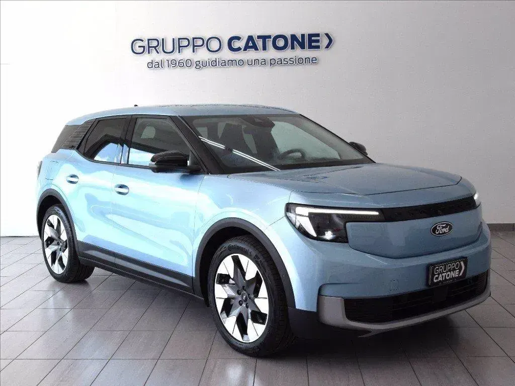 Usata Ford Explorer Extended Range 150 kW (204 CV) 2024 Azzurro metallizzato SUV