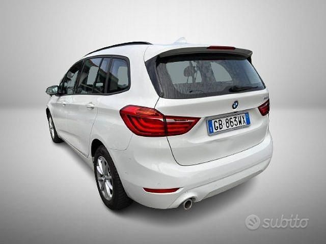 Usata BMW 216 Active Tourer Advantage 116 CV (85 kW) 2020 Bianco Monovolume