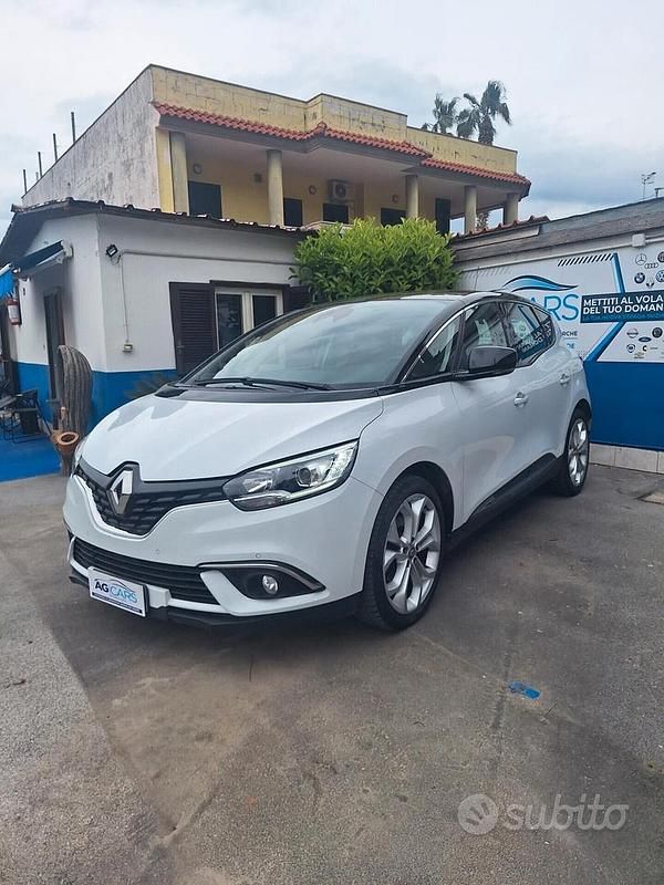 Usata Renault Scénic IV Intens 120 CV (88 kW) 2020 Bianco Monovolume