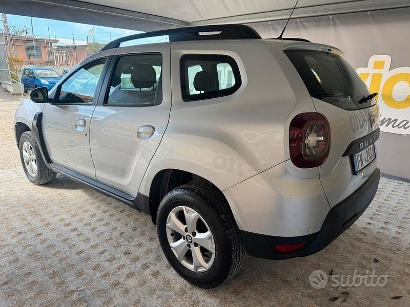 Usata Dacia Duster Prestige 110 CV (80 kW) 2018 Grigio SUV