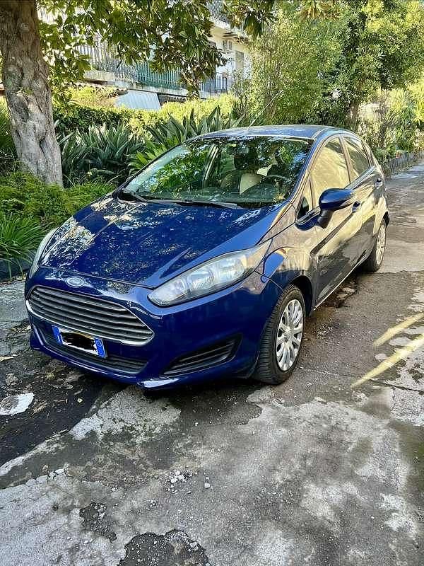 Usata Ford Fiesta 75 CV (55 kW) 2013 Utilitaria