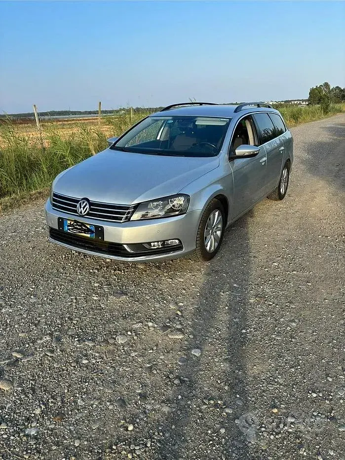 Usata VW Passat 105 CV (77 kW) 2014 Grigio Station wagon