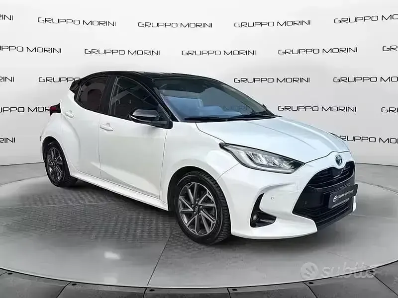 Usata Toyota Yaris Hybrid Trend 116 CV (85 kW) 2022 Other Berlina
