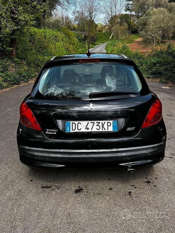 Usata Peugeot 207 109 CV (80 kW) 2006 Nero Utilitaria