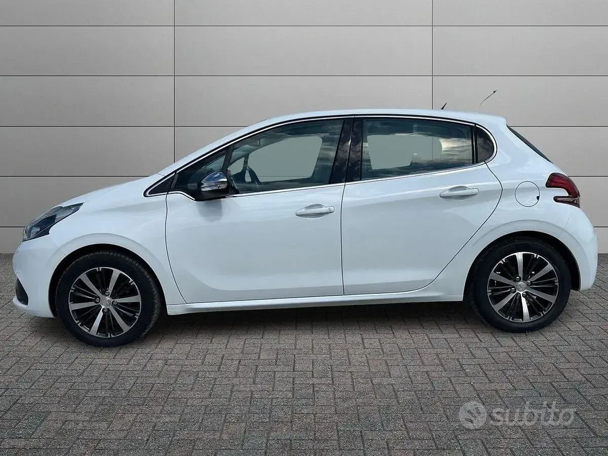 Usata Peugeot 208 Allure 110 CV (80 kW) 2016 Bianco Utilitaria