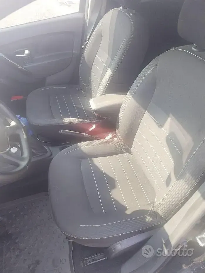 Usata Dacia Sandero 73 CV (53 kW) 2020 Nero Berlina