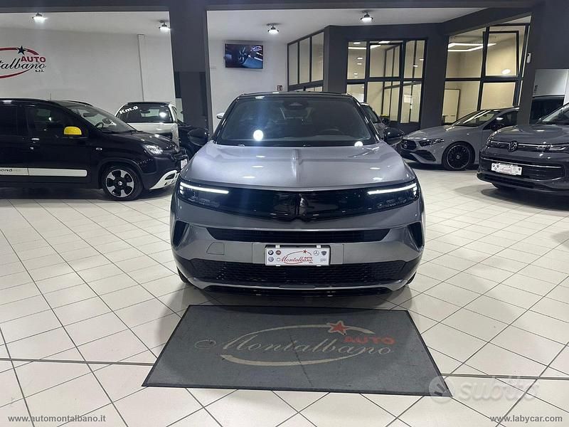 Usata Opel Mokka 131 CV (96 kW) 2025 Grigio SUV