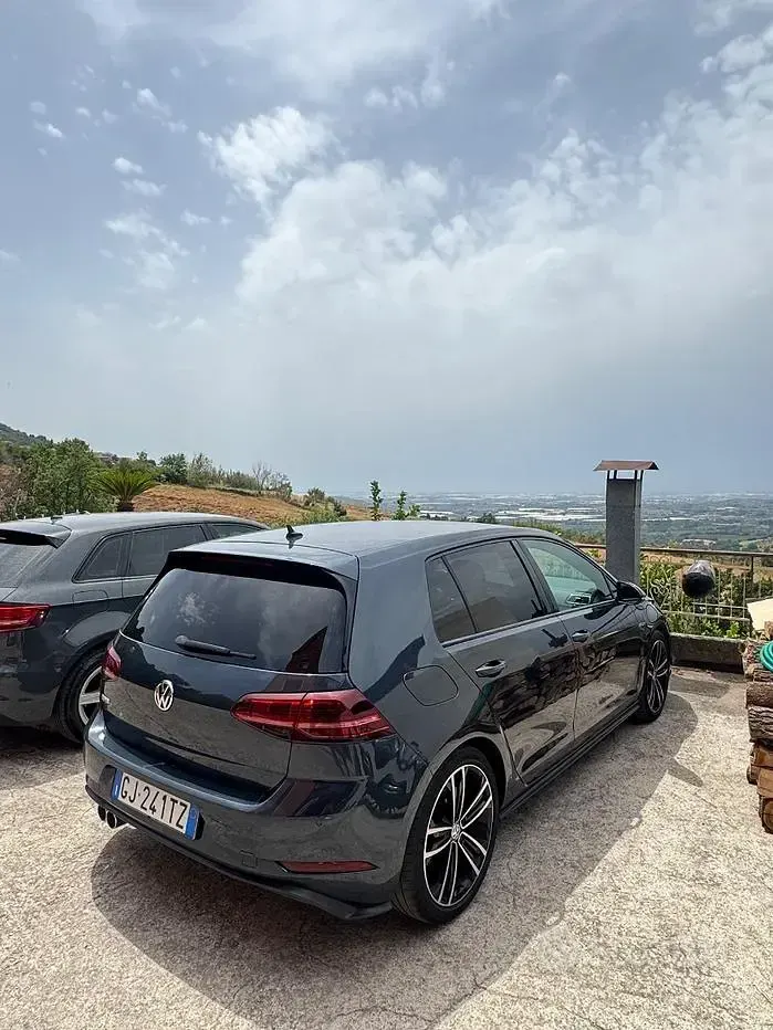 Usata VW Golf VII 184 CV (135 kW) 2017 Utilitaria