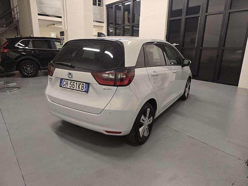 Usata Honda Jazz Executive 98 CV (72 kW) 2022 Grigio Utilitaria