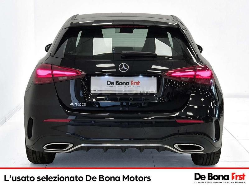 Usata Mercedes A180 AMG Line Premium 136 CV (100 kW) 2025 Nero Utilitaria