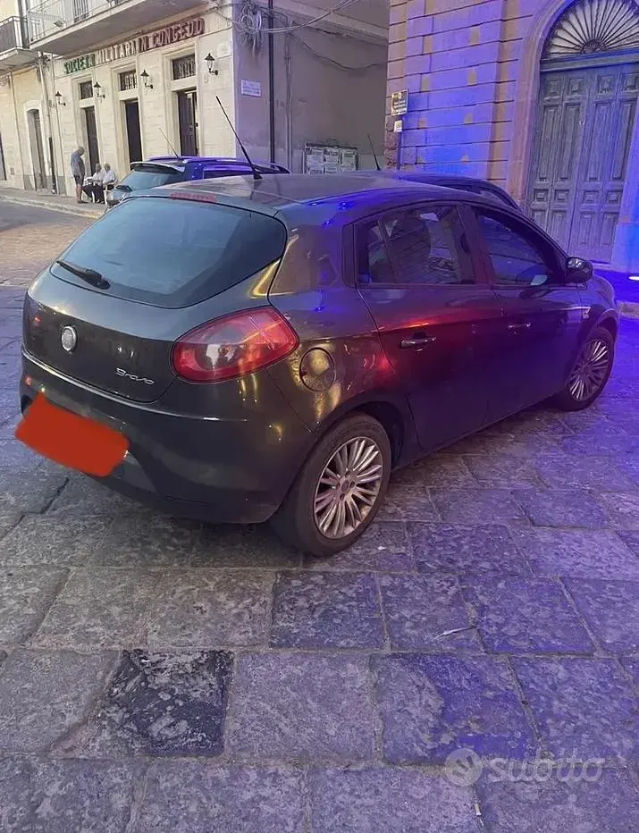 Usata Fiat Bravo 120 CV (88 kW) 2007 Grigio Utilitaria