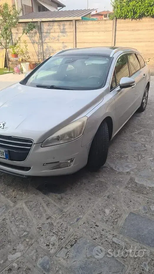 Usata Peugeot 5008 163 CV (119 kW) 2011 Grigio Monovolume