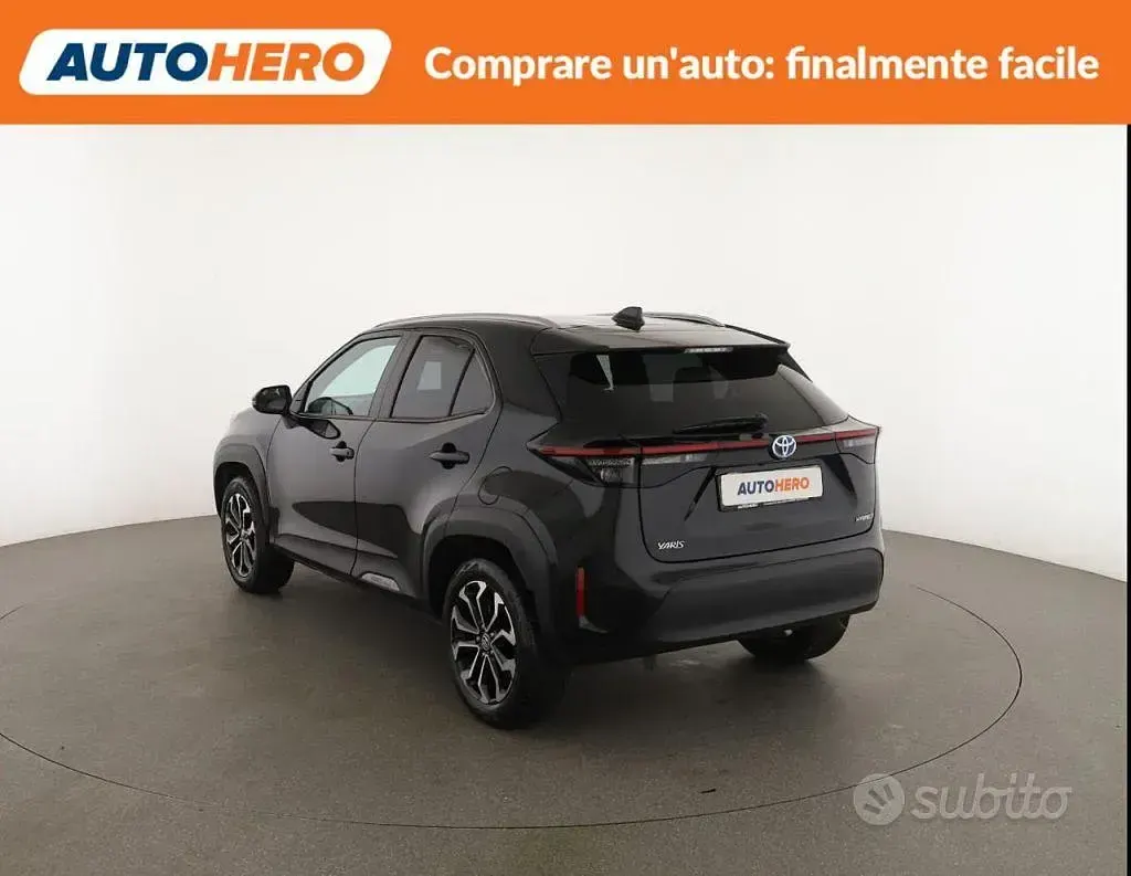 Usata Toyota Yaris Cross Trend 92 CV (67 kW) 2022 Nero SUV