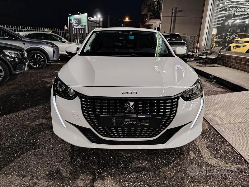 Usata Peugeot 208 Allure 101 CV (74 kW) 2021 Bianco Utilitaria