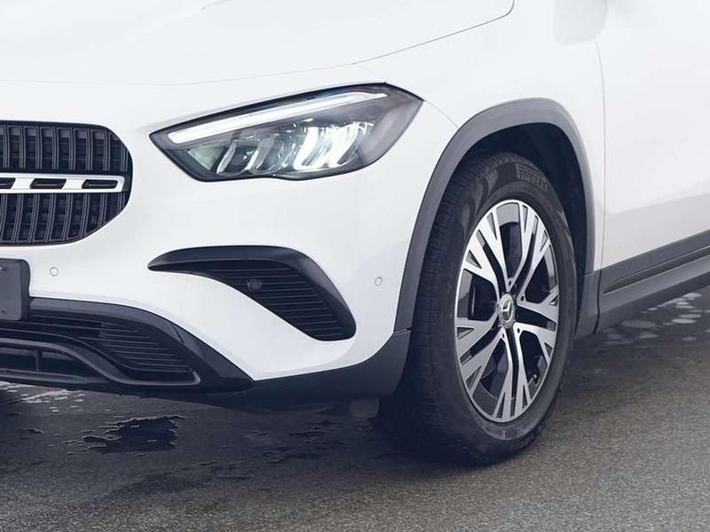 Usata Mercedes GLA180 Advanced 116 CV (85 kW) 2024 Bianco polare SUV