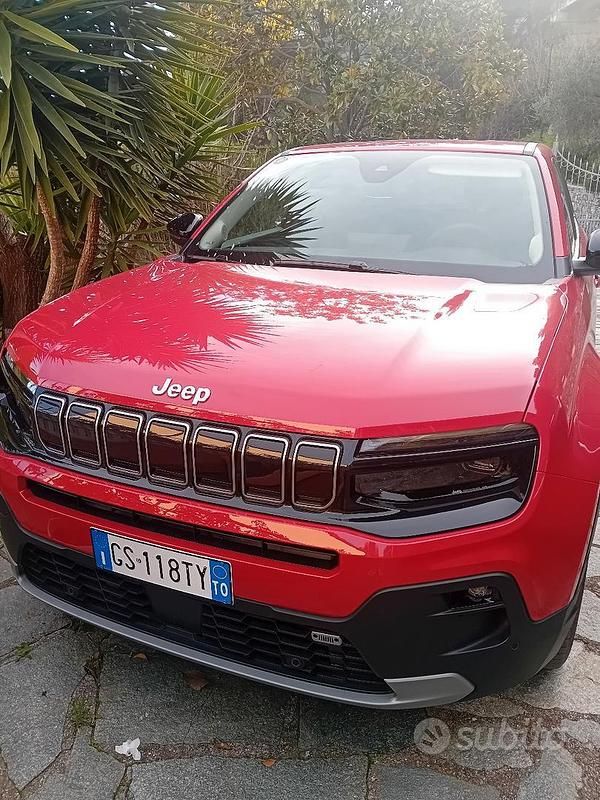 Usata Jeep Avenger 100 CV (73 kW) 2023 Rosso SUV