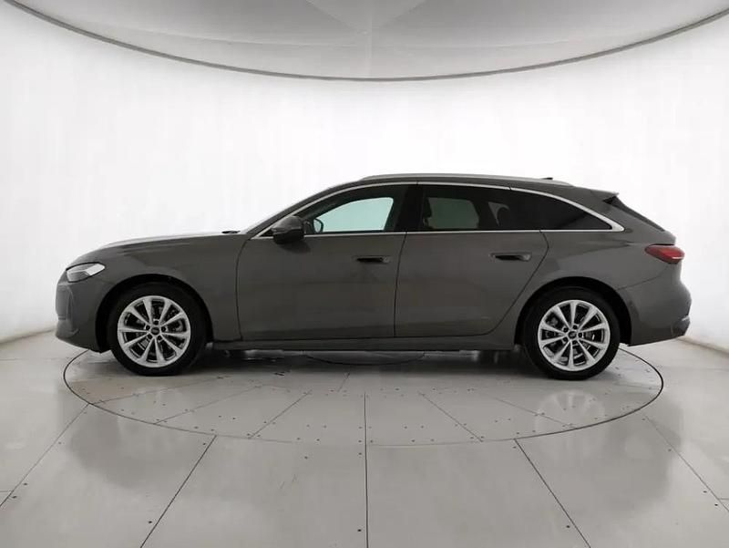 Usata Audi A5 Advanced Plus 204 CV (150 kW) 2025 Grigio medio Station wagon