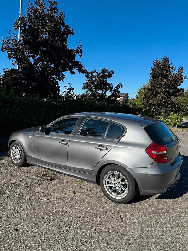 Usata BMW 116 2011 Grigio Utilitaria