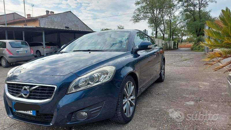 Usata Volvo C70 150 CV (110 kW) 2012 Blu Cabrio