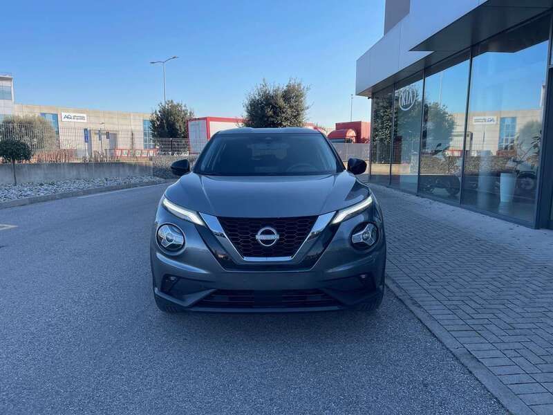 Usata Nissan Juke Acenta 114 CV (83 kW) 2024 Dark metal gray SUV
