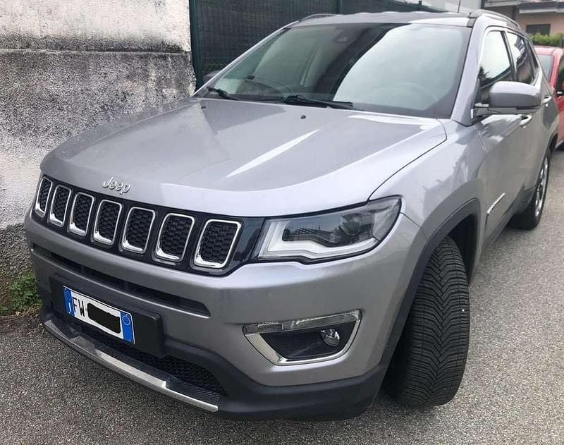 Usata Jeep Compass Limited 140 CV (102 kW) 2019 Argento SUV