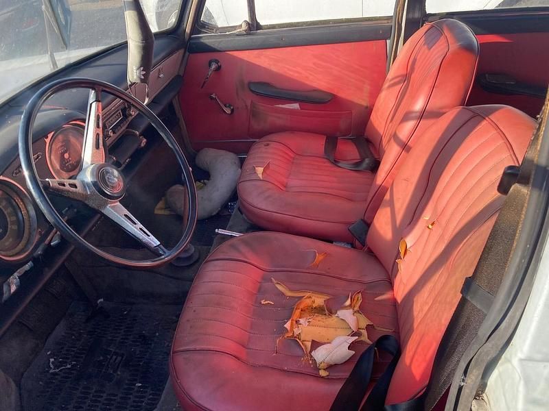 Usata Innocenti 1100 Spider 51 CV (37 kW) 1967 Grigio Berlina