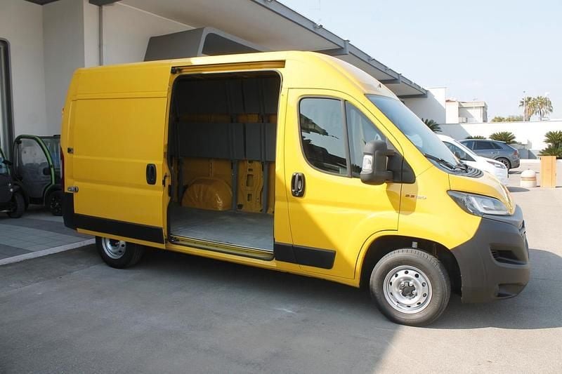 Usata Fiat Ducato 33 119 CV (87 kW) 2021 Giallo Furgone