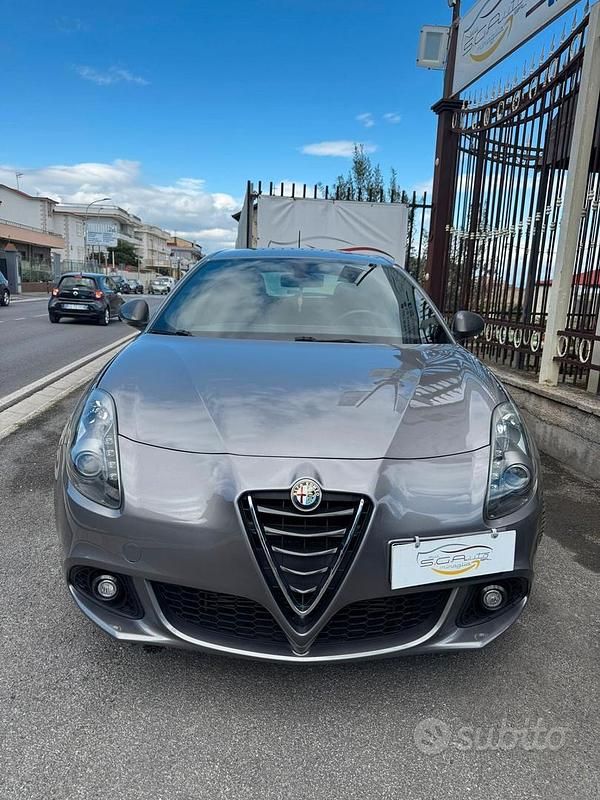 Usata Alfa Romeo Giulietta Sprint 120 CV (88 kW) 2015 Grigio Utilitaria