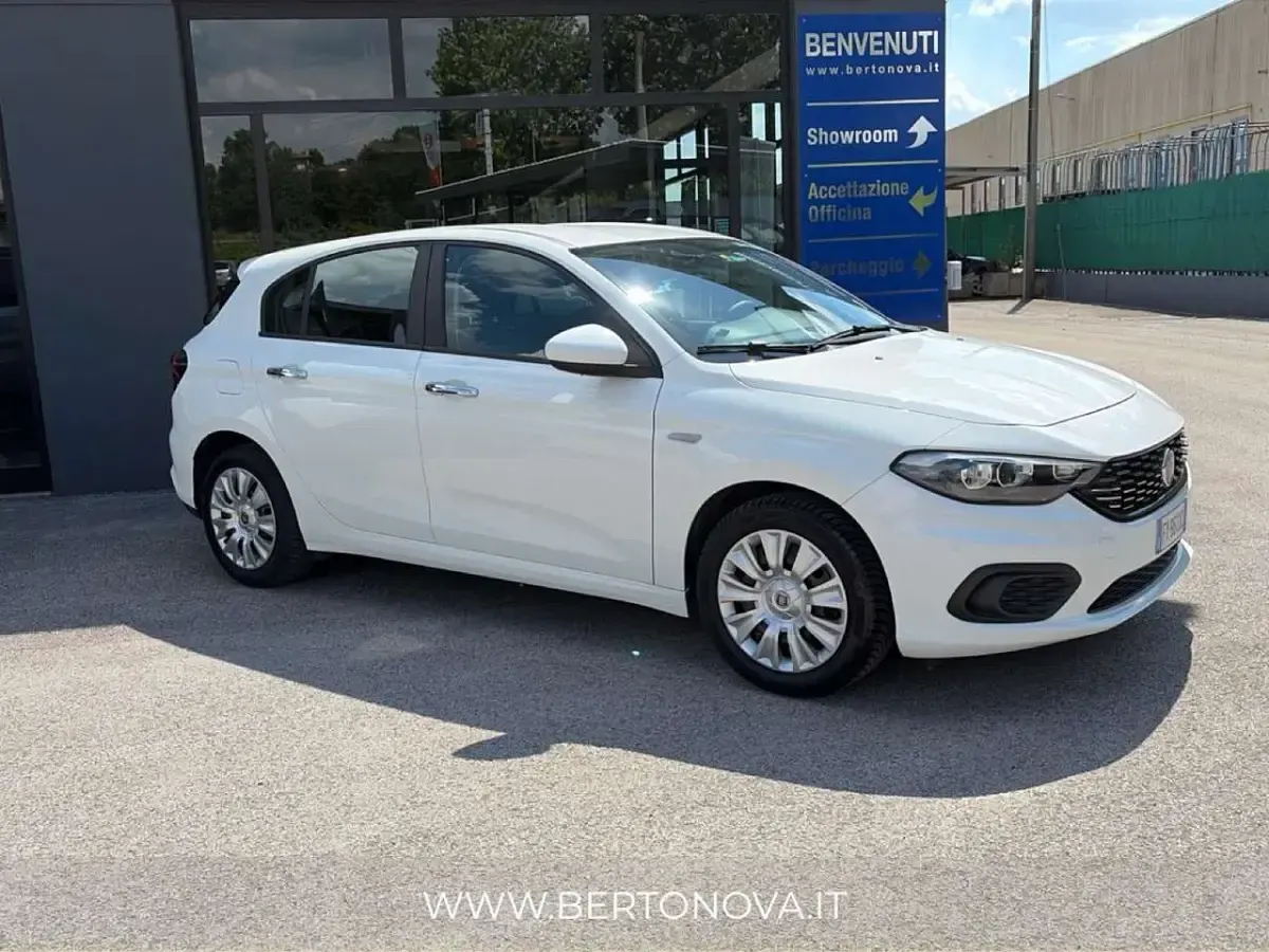 Usata Fiat Tipo Easy 95 CV (69 kW) 2019 Bianco Berlina