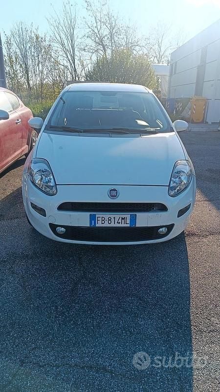 Usata Fiat Punto 75 CV (55 kW) 2016 Bianco Utilitaria