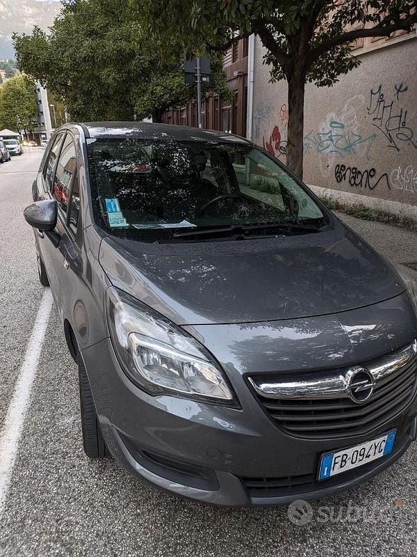 Usata Opel Meriva 120 CV (88 kW) 2016 Grigio Monovolume